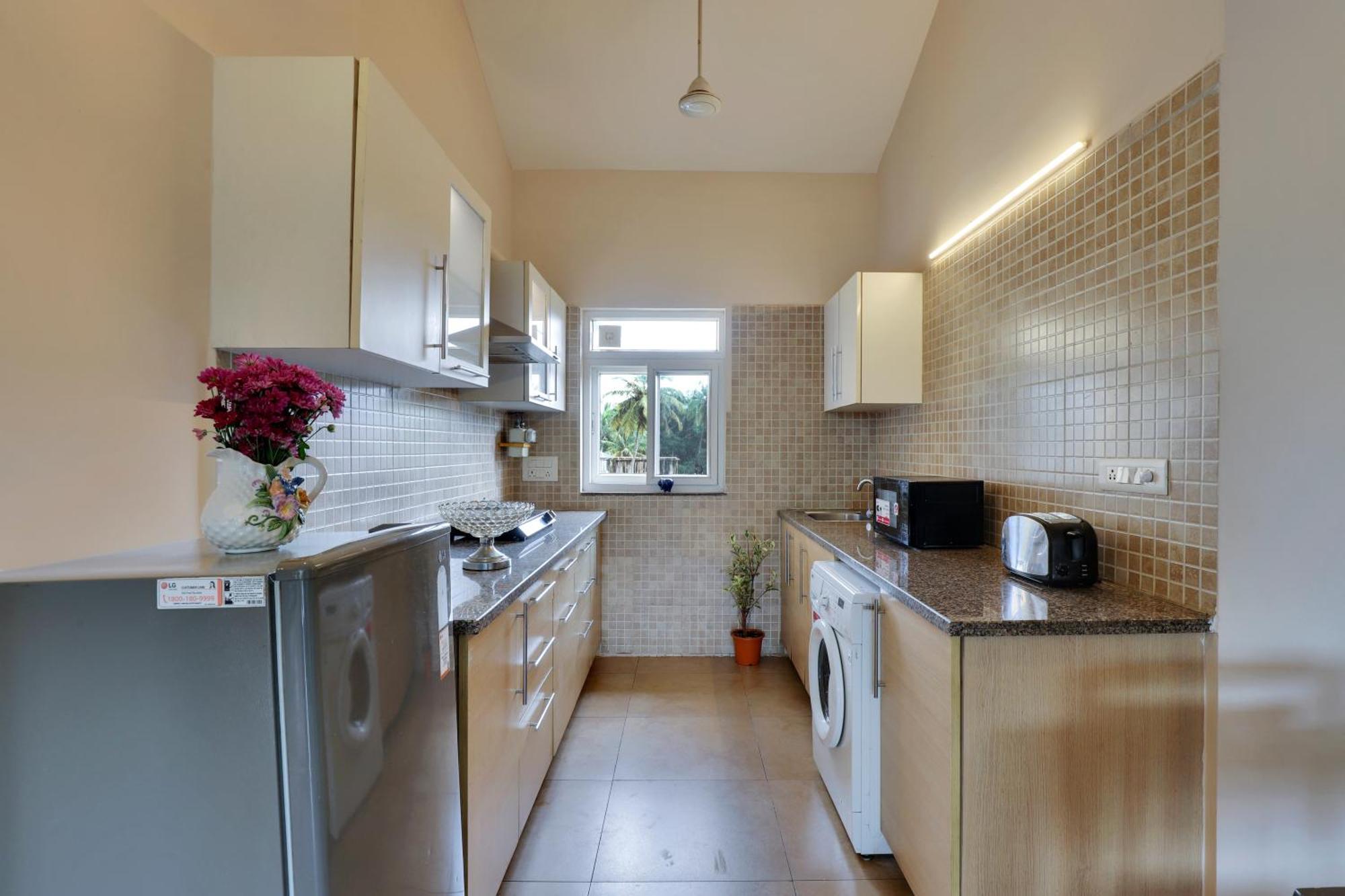 Veera Strand Park Serviced Apartments Near カラングート エクステリア 写真