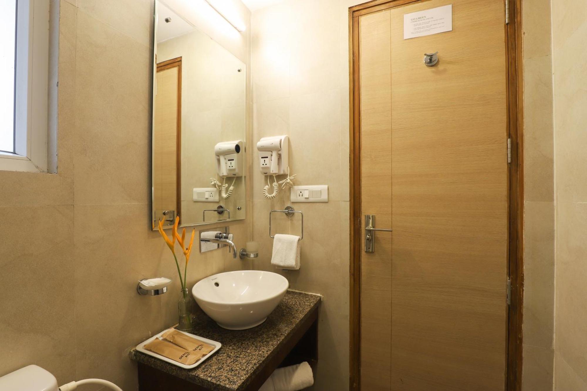 Veera Strand Park Serviced Apartments Near カラングート エクステリア 写真