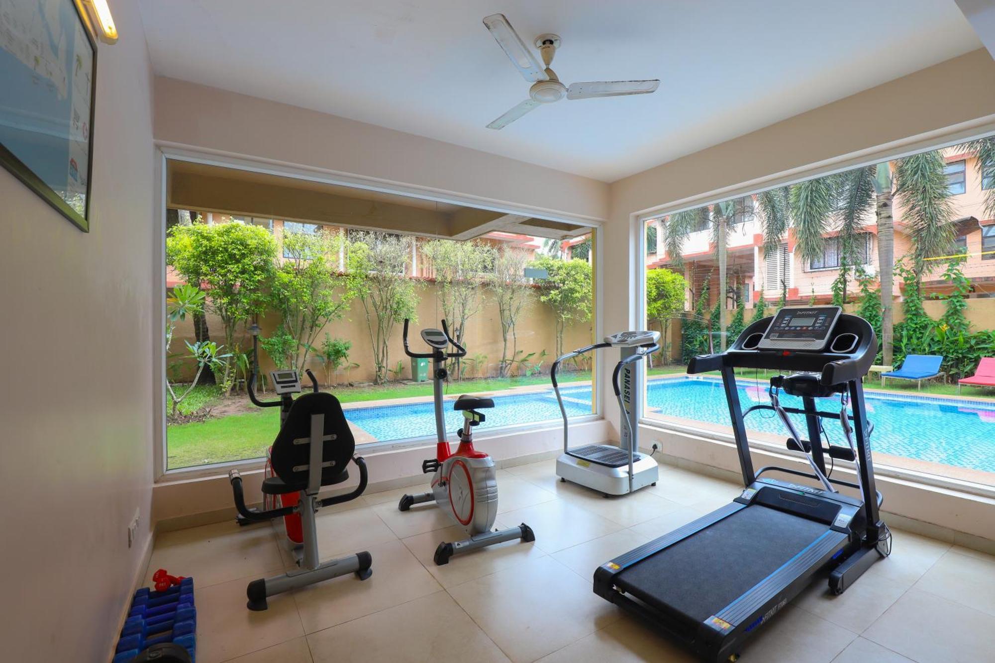 Veera Strand Park Serviced Apartments Near カラングート エクステリア 写真
