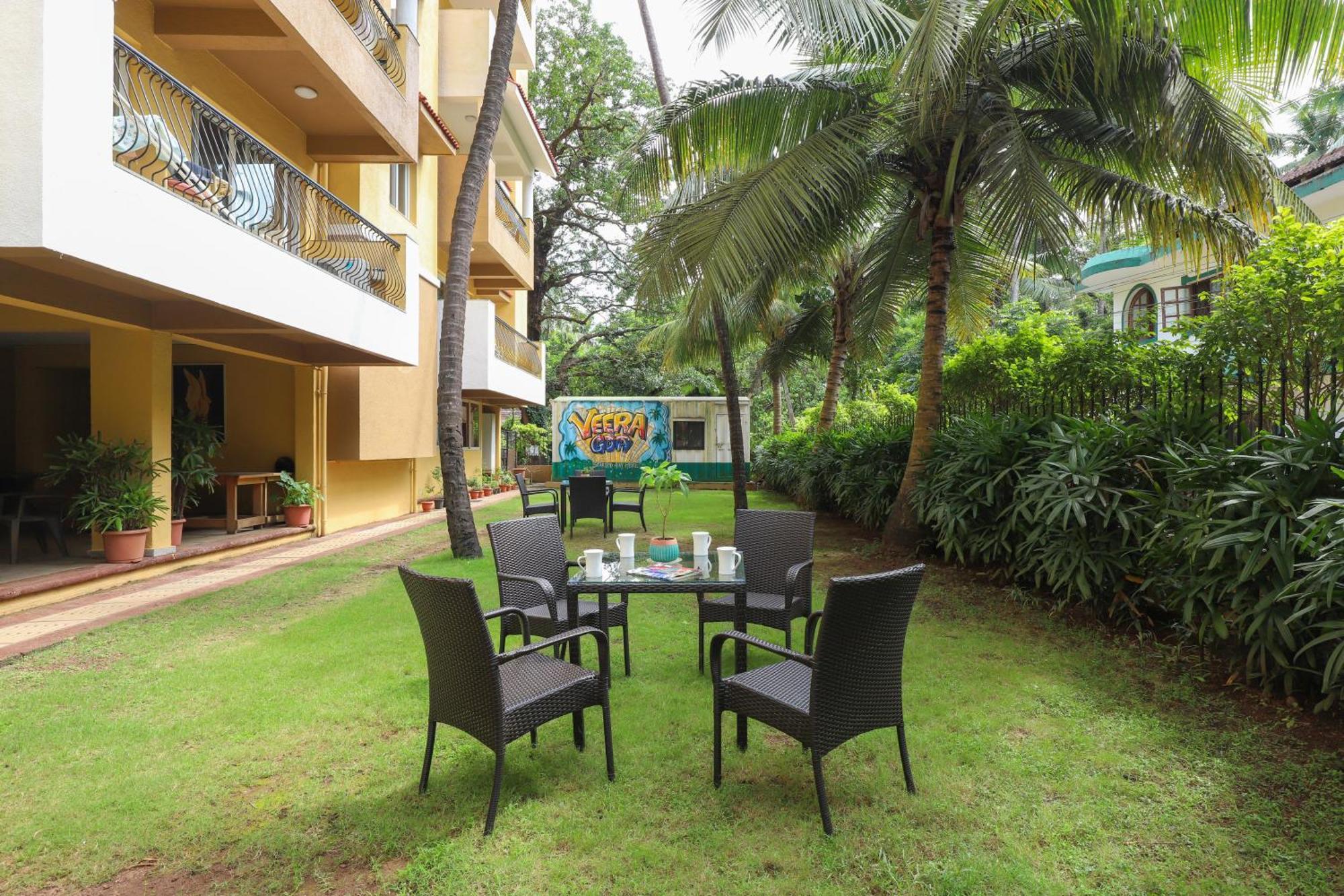 Veera Strand Park Serviced Apartments Near カラングート エクステリア 写真