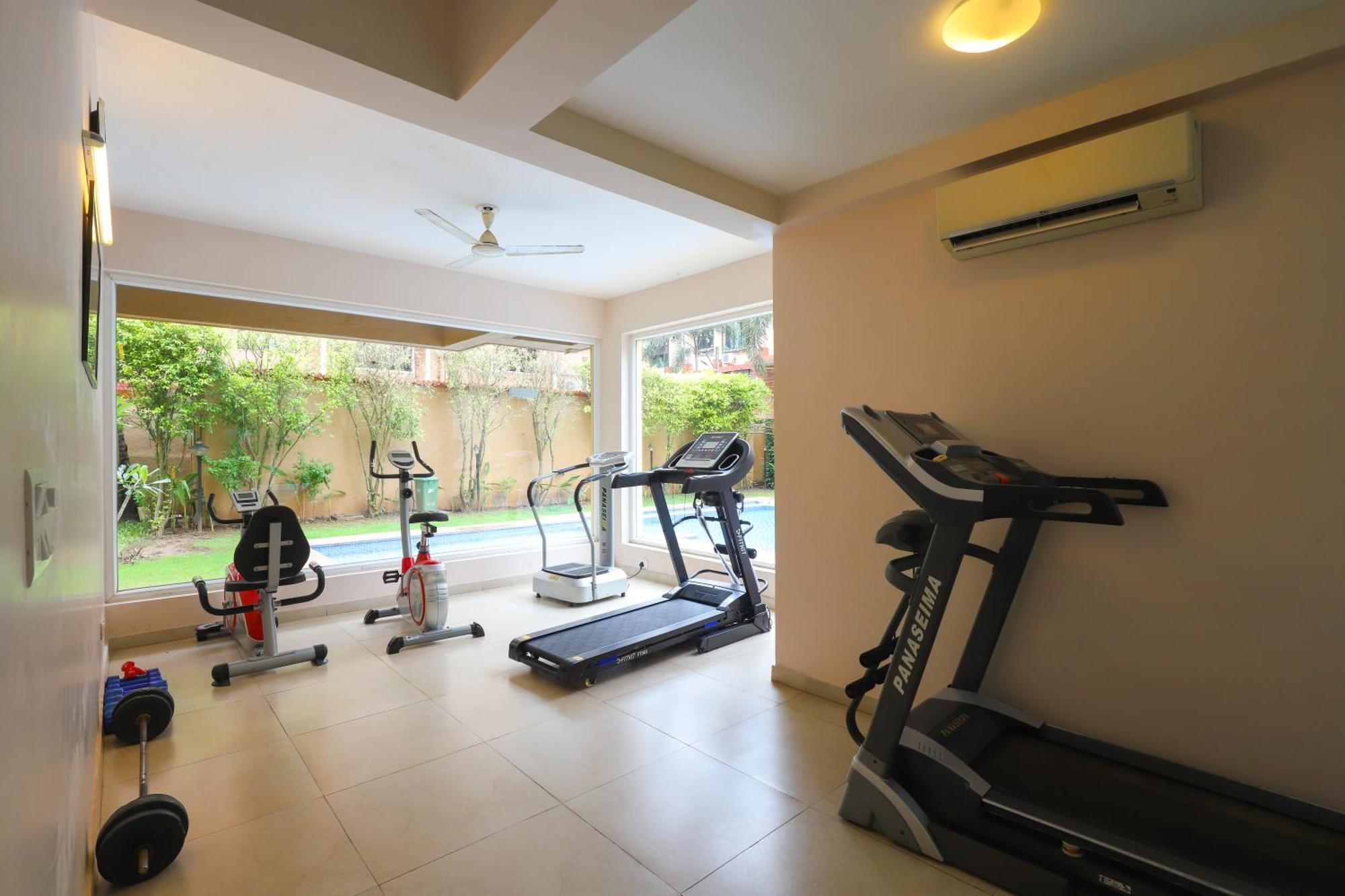 Veera Strand Park Serviced Apartments Near カラングート エクステリア 写真