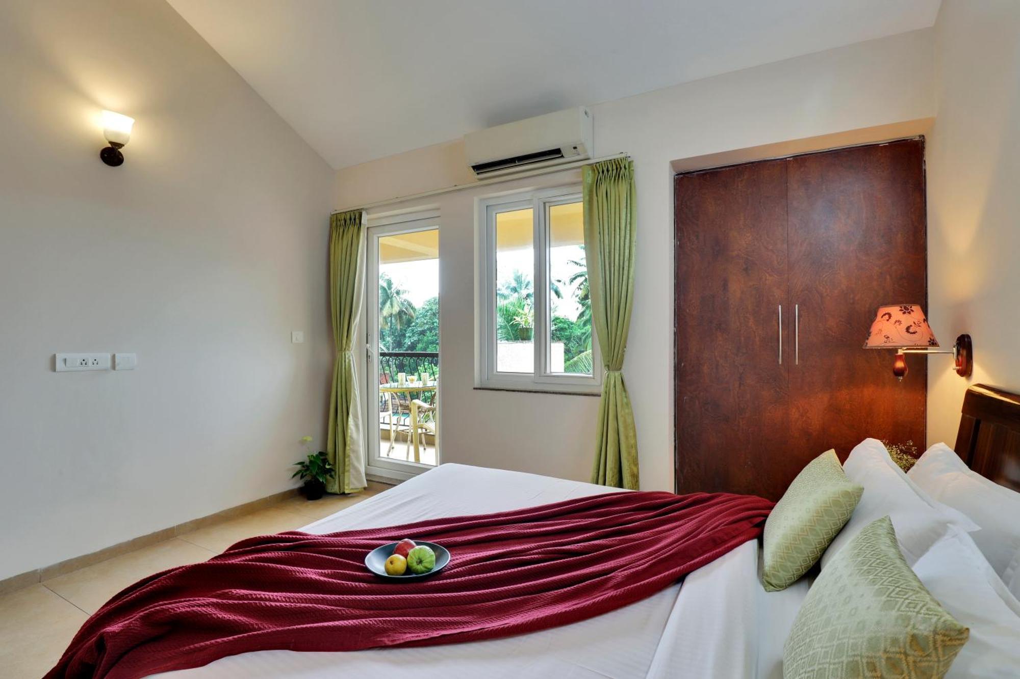 Veera Strand Park Serviced Apartments Near カラングート エクステリア 写真