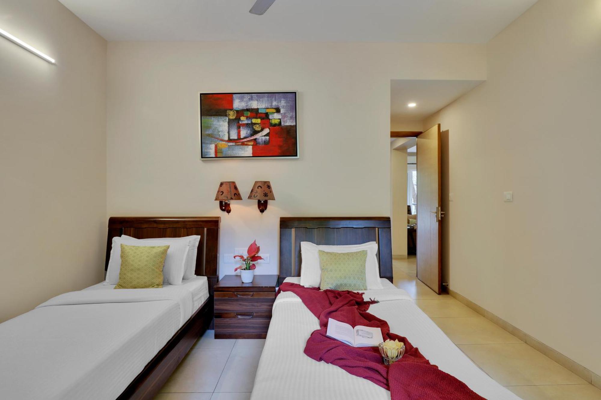 Veera Strand Park Serviced Apartments Near カラングート エクステリア 写真