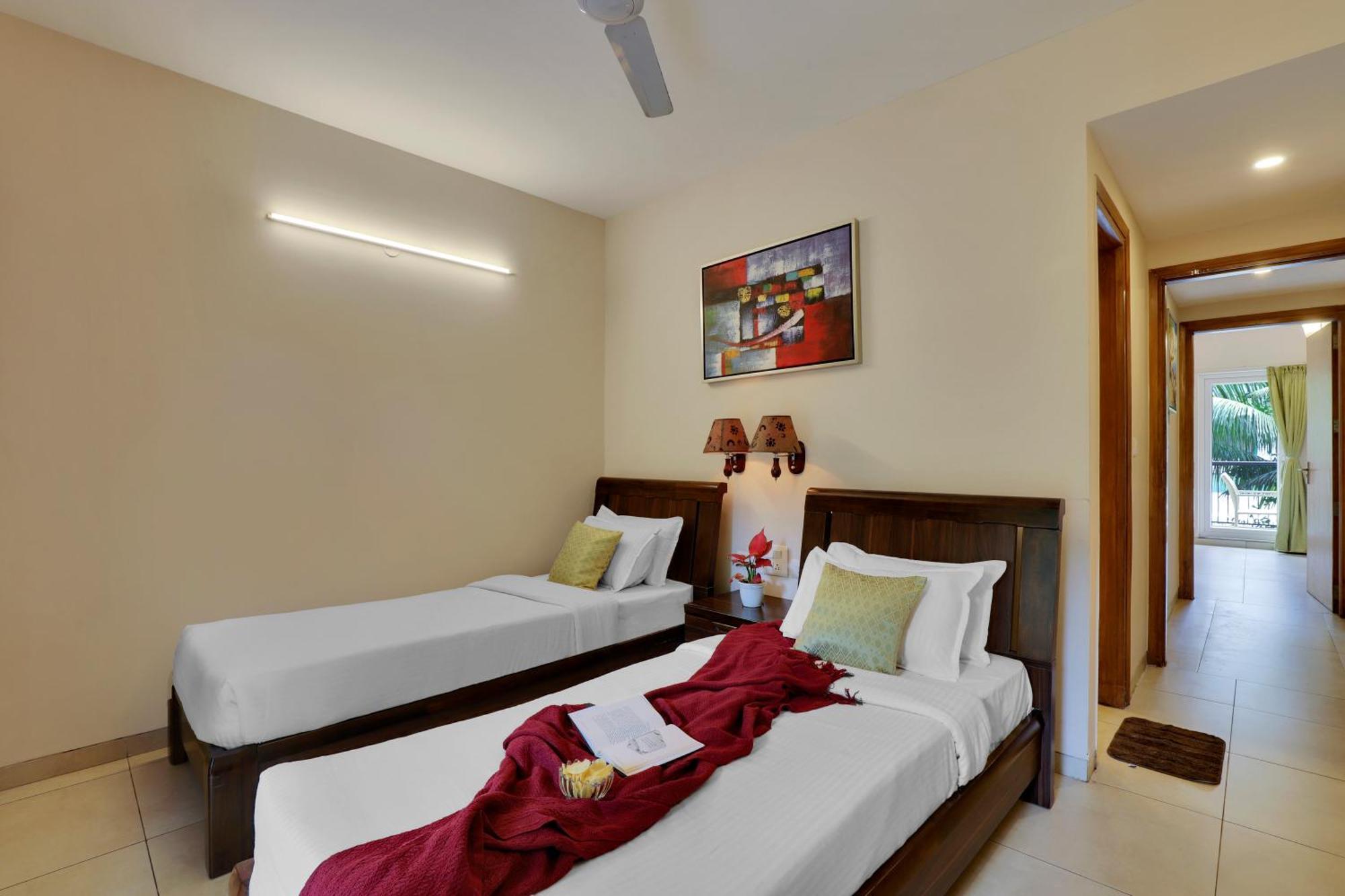 Veera Strand Park Serviced Apartments Near カラングート エクステリア 写真